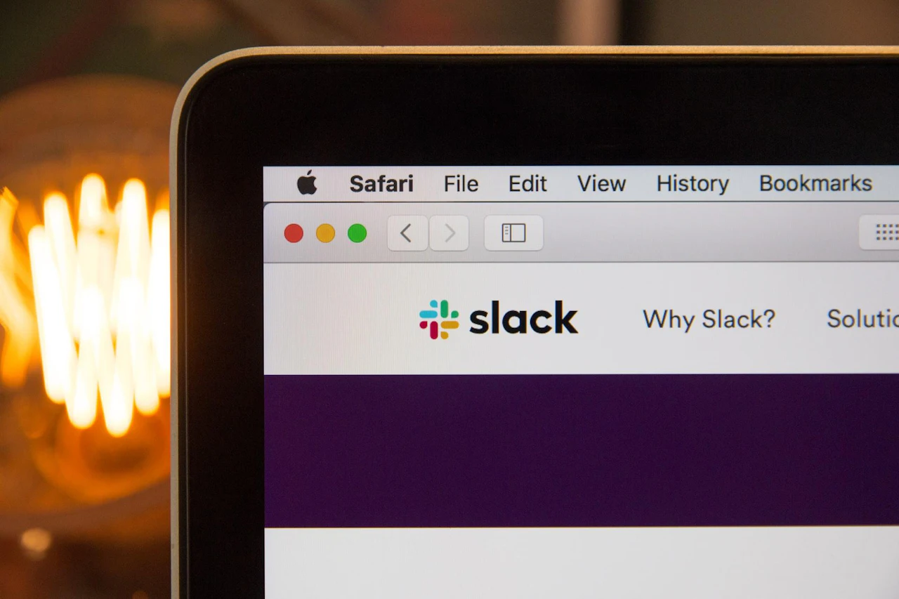 7 Most Loved Slack Bots on Product Hunt